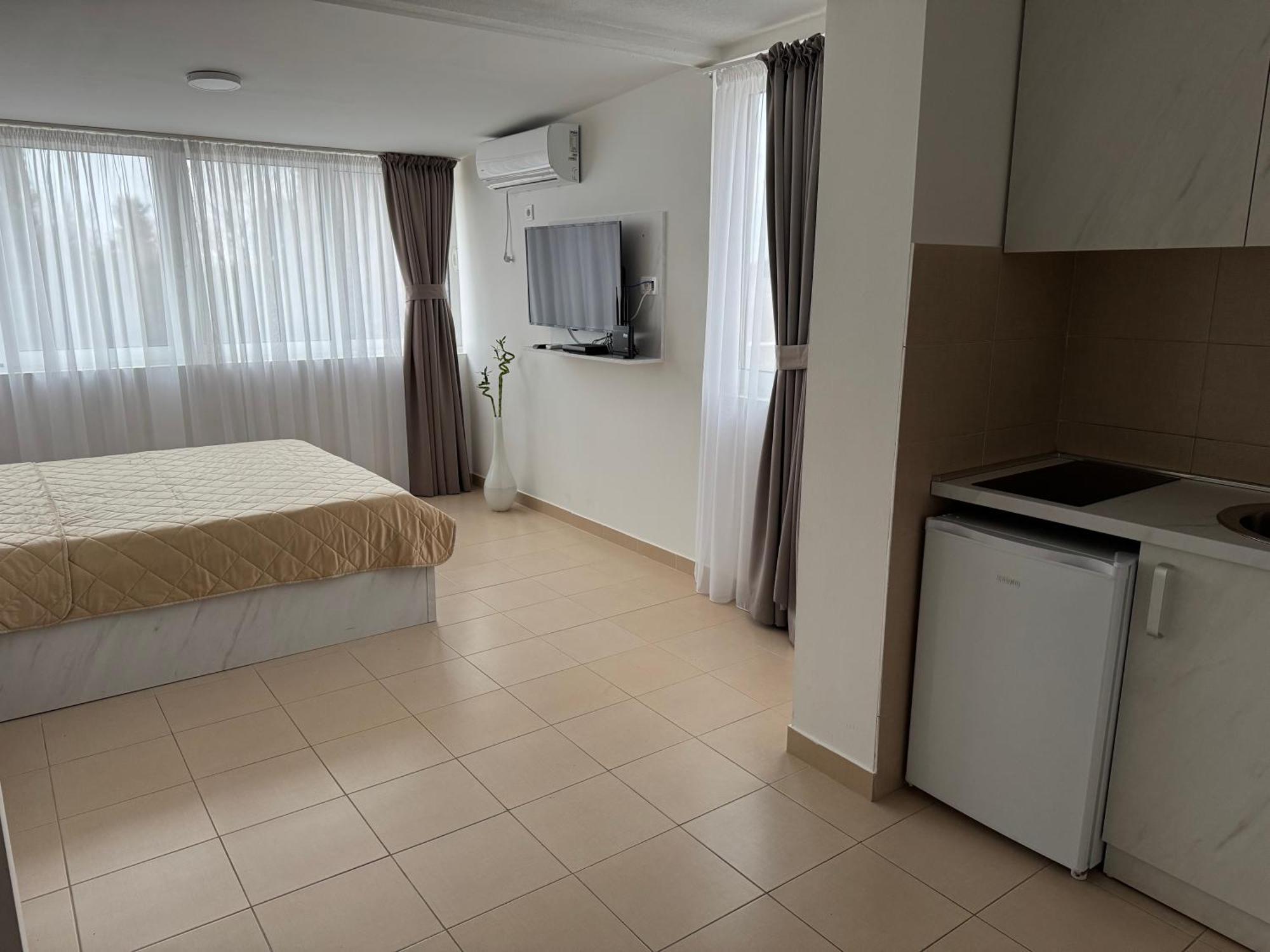 Apartments Residence Dj Petrovac Екстериор снимка